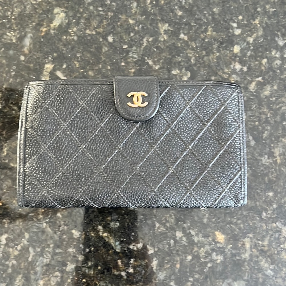 Authentic chanel calf skin caviar leather wallet